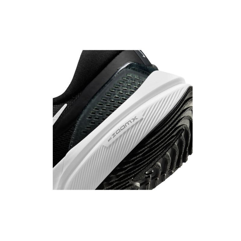 Meeste spordijalatsid Nike Air Zoom Vomero 16 M DA7245001, mustad цена и информация | Spordi- ja vabaajajalatsid meestele | kaup24.ee