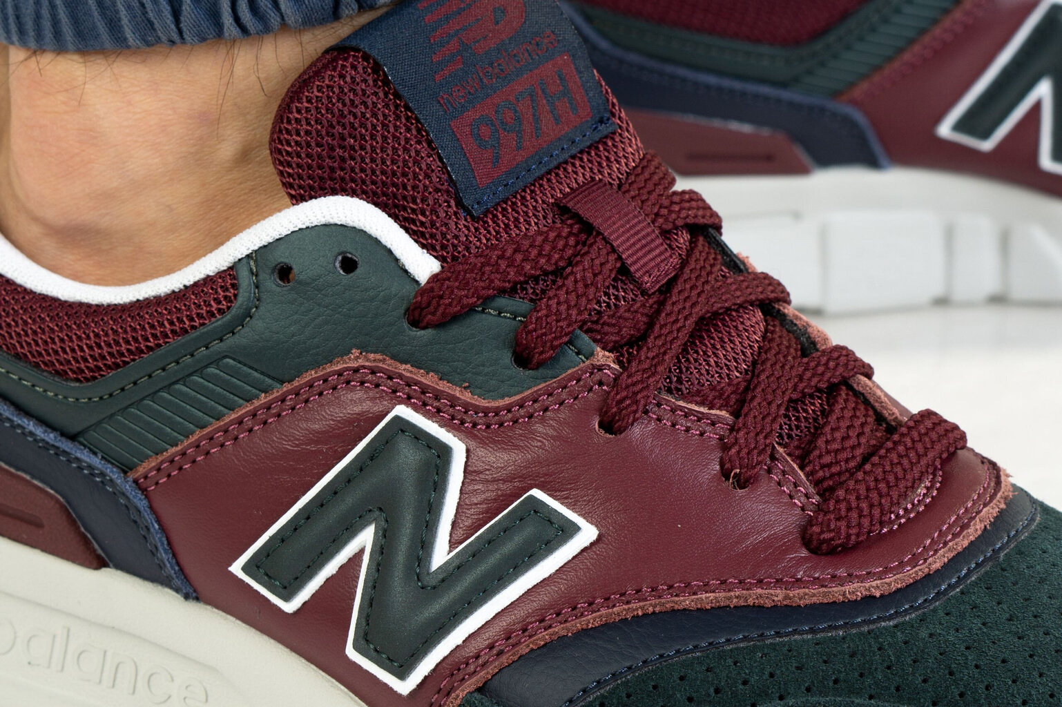 Meeste tossud New Balance 997 hind ja info | Spordi- ja vabaajajalatsid meestele | kaup24.ee