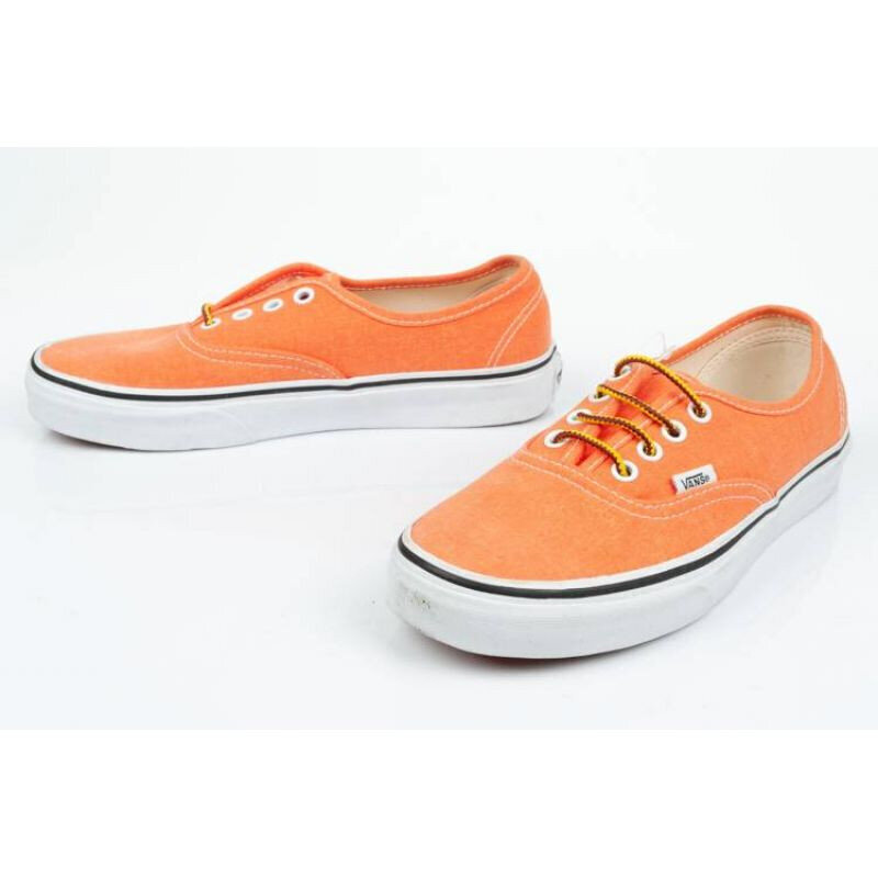 Naiste tossud Vans Authentic 0VOEC9D hind ja info | Naiste spordi- ja vabaajajalatsid | kaup24.ee