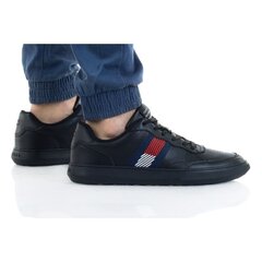 Meeste vabaajajalatsid Tommy Hilfiger Essential Leather Cupsole FM0FM03904 цена и информация | Кроссовки для мужчин | kaup24.ee