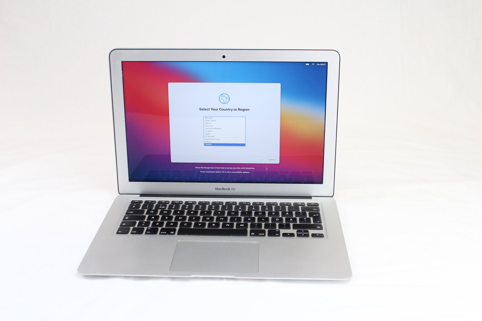 MacBook Air 2015 13" - Core i5 1.6GHz / 8GB / 128GB SSD / SWE / Silver (kasutatud, seisukord A) hind ja info | Sülearvutid | kaup24.ee