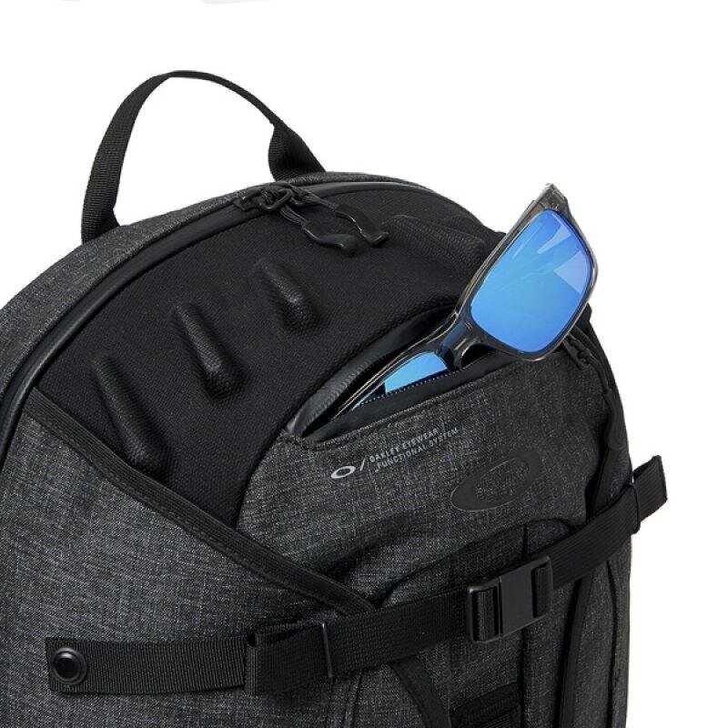 Oakley Aero Pack seljakott цена и информация | Spordikotid, seljakotid | kaup24.ee