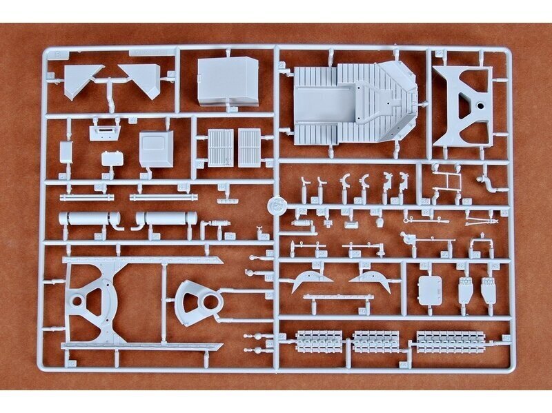 Trumpeter - German 12.8cm Selbstfahrlafette L/61 "Sturer Emil", 1/35, 00350 цена и информация | Klotsid ja konstruktorid | kaup24.ee