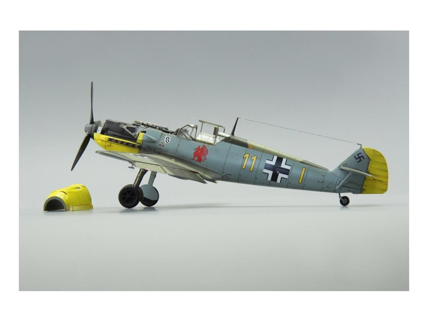 Eduard - Messerschmitt Bf 109E-1 ProfiPACK Edition, 1/48, 8261 цена и информация | Klotsid ja konstruktorid | kaup24.ee