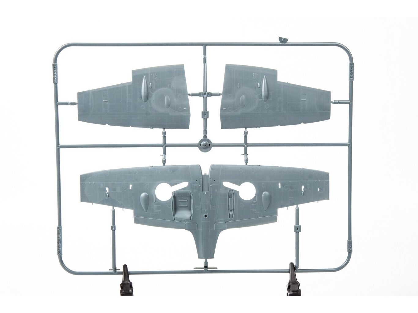 Eduard - Spitfire Mk.Vb late ProfiPACK Edition, 1/48, 82156 hind ja info | Klotsid ja konstruktorid | kaup24.ee