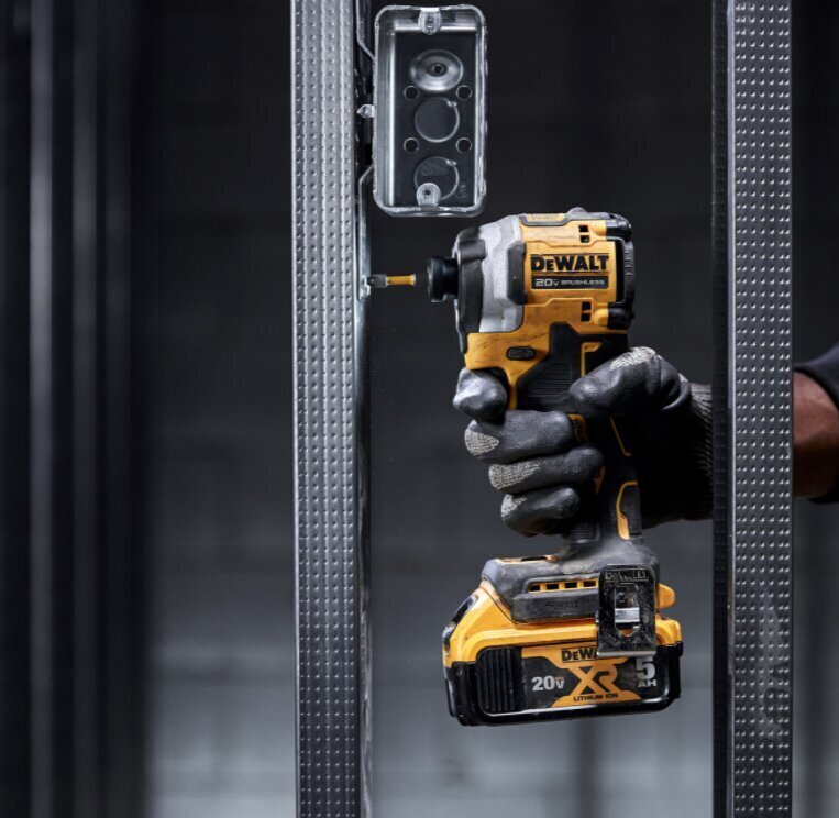 Akukruvikeeraja Dewalt DCF850P2T hind ja info | Akutrellid, kruvikeerajad | kaup24.ee