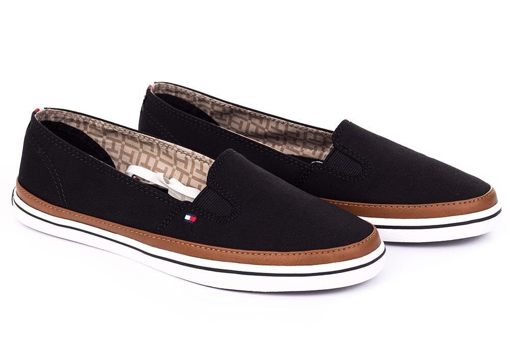 Naiste jalatsid Tommy Hilfiger ICONIC KESHA SLIP ON BLACK FW0FW01656 990 25545 цена и информация | Naiste spordi- ja vabaajajalatsid | kaup24.ee