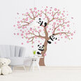 Seinakleebis - Pandad kirsipuu peal