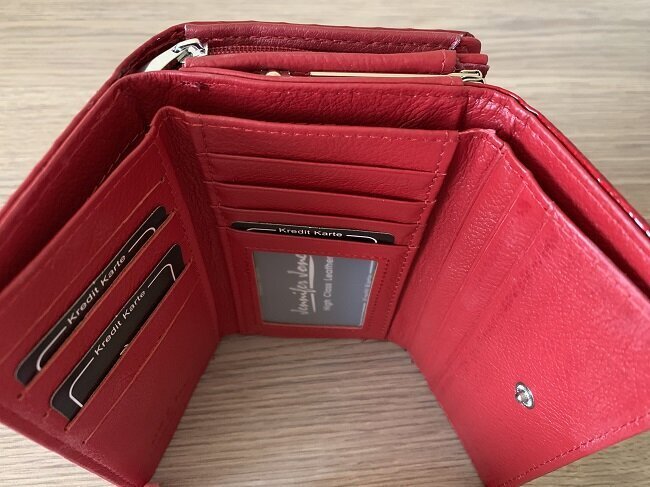 Naiste rahakott naturaalsest lakitud nahast Jennifer Jones, punane цена и информация | Naiste rahakotid | kaup24.ee