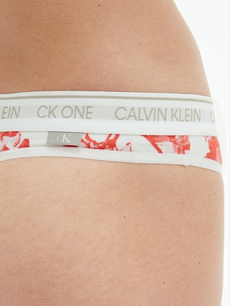 Calvin Klein naiste stringid THONG (AVERAGE), valge 000QF5733E V3Q 40613 hind ja info | Naiste aluspüksid | kaup24.ee