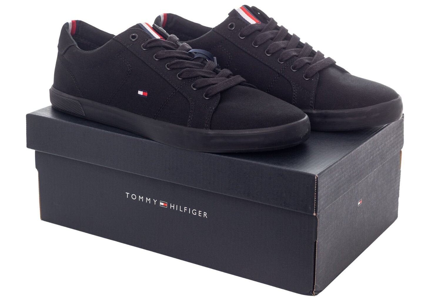 Meeste tossud Tommy Hilfiger HARLOW 1D, must FM0FM00596 0GJ 25314 цена и информация | Spordi- ja vabaajajalatsid meestele | kaup24.ee