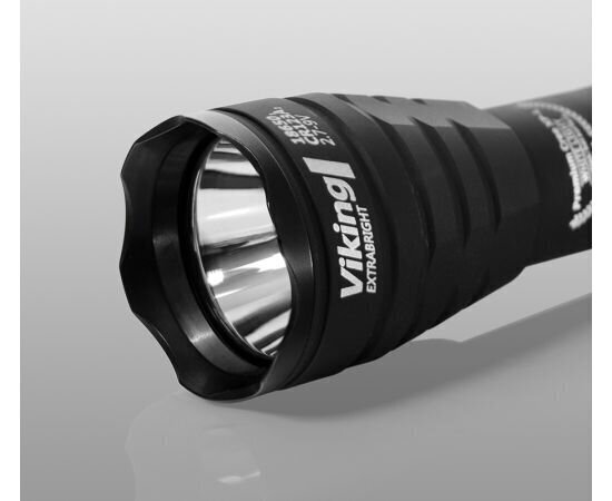 Taskulamp Armytek Viking XP-L, soe valgus цена и информация | Taskulambid, prožektorid | kaup24.ee