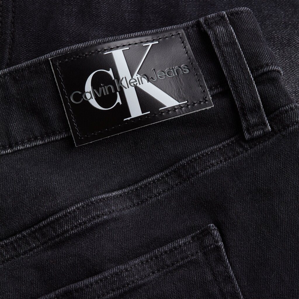 Naiste lühikesed püksid Calvin Klein MID RISE SHORT, must J20J218505 1BY 45263 hind ja info | Naiste lühikesed püksid | kaup24.ee