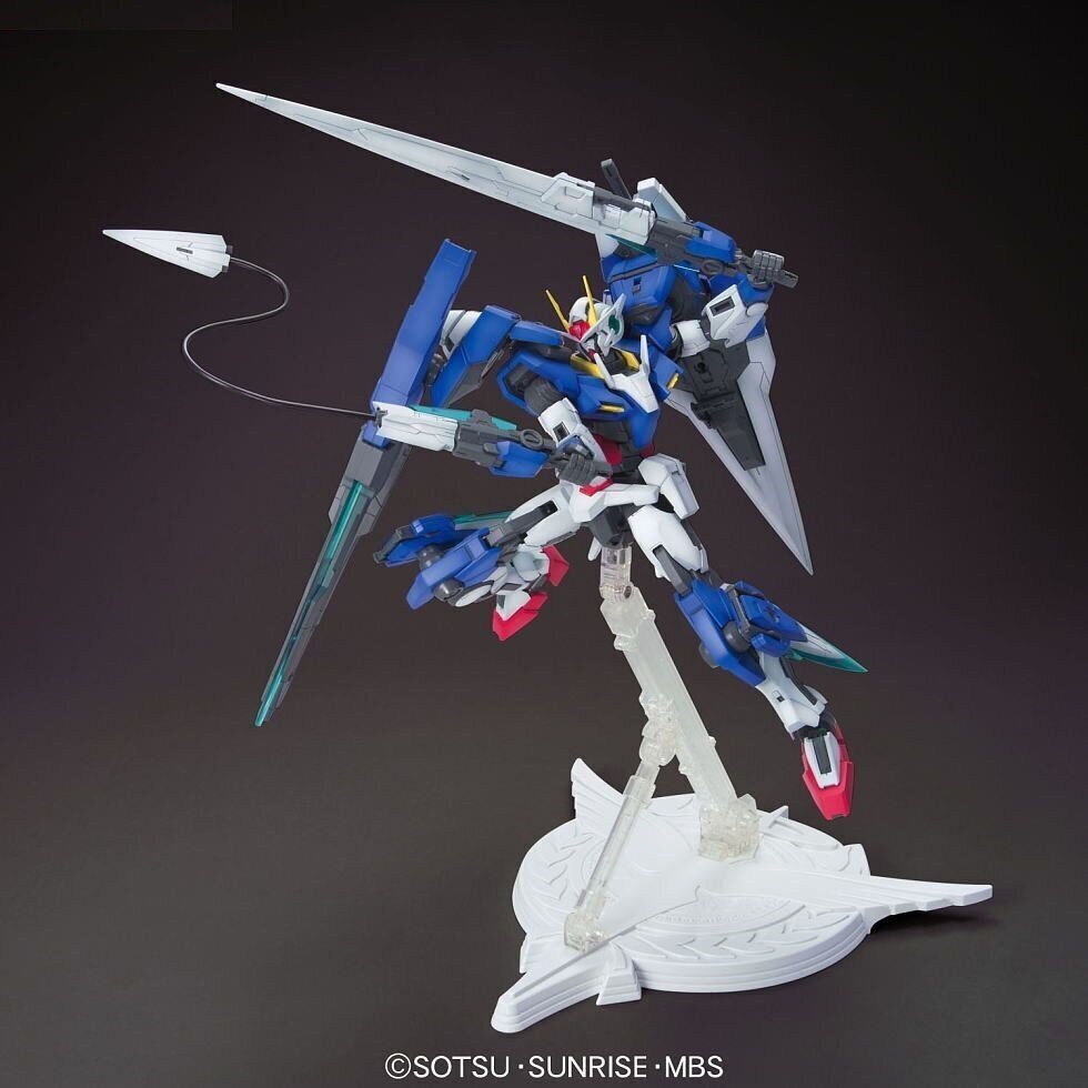 Bandai - MG 00 Gundam Seven Sword/G, 1/100, 63083 hind ja info | Klotsid ja konstruktorid | kaup24.ee