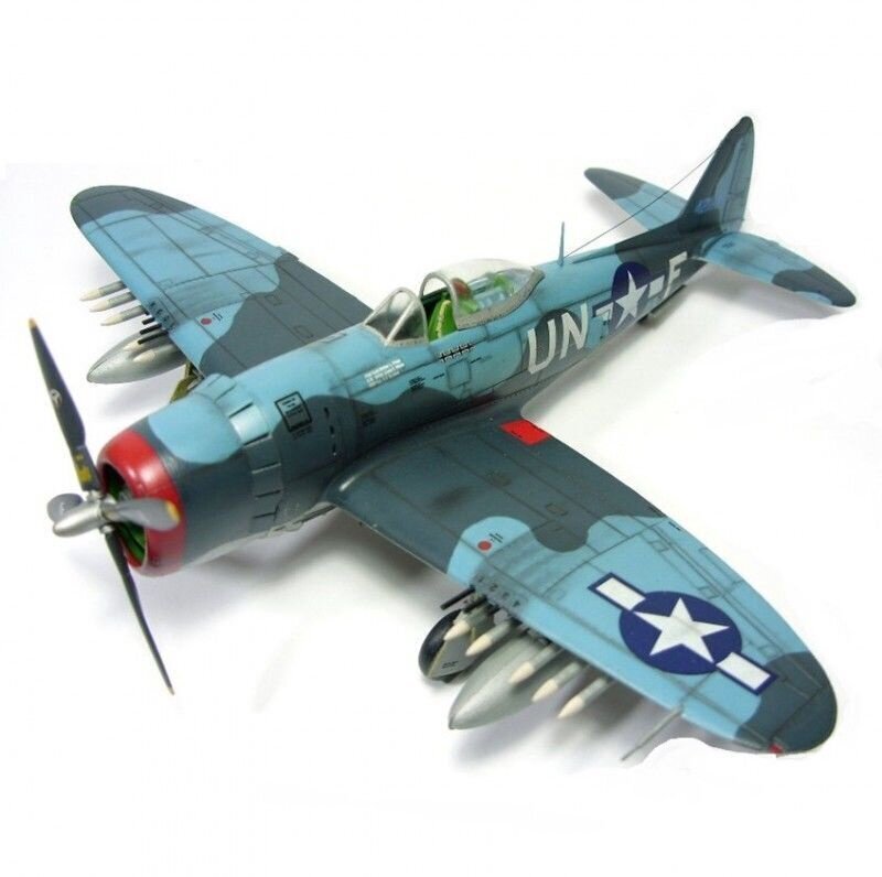 Revell - P-47M Thunderbolt Model Set, 1/72, 63984 цена и информация | Klotsid ja konstruktorid | kaup24.ee