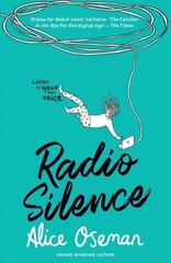 Radio Silence: Tiktok Made Me Buy it! from the Ya Prize Winning Author and Creator of Netflix Series Heartstopper edition цена и информация | Романы | kaup24.ee