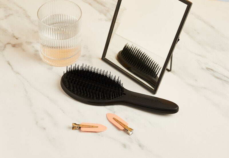 Juuksehari Tangle Teezer The Ultimate, Black hind ja info | Juukseharjad, kammid, juuksuri käärid | kaup24.ee