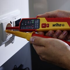 Wiha pinge ja järjepidevuse tester 12-1000 VAC CAT IV цена и информация | Механические инструменты | kaup24.ee