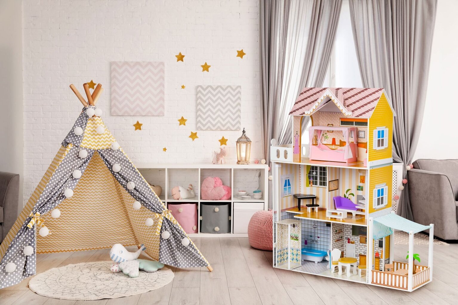 Puidust nukumaja koos mööbli ja LED-tuledega Ecotoys, W06A412 hind ja info | Tüdrukute mänguasjad | kaup24.ee