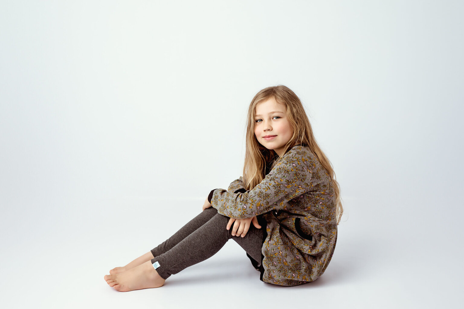 Tüdrukute pusakleit Safal Kids, "paabulindudega", nahasõbralik öko-tex sertifikaadiga kangas, valmistatud Eestis цена и информация | Tüdrukute kleidid | kaup24.ee