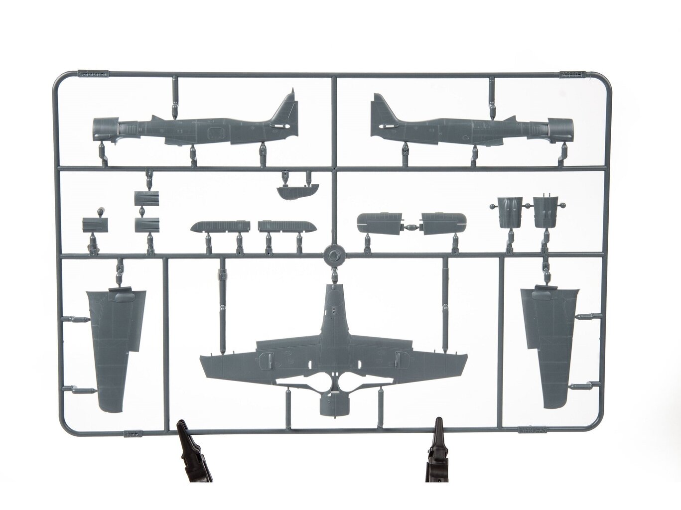 Eduard - Fw 190A-8 standard wings Weekend edition, 1/72, 7463 hind ja info | Klotsid ja konstruktorid | kaup24.ee