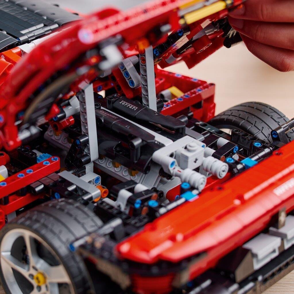 42143 LEGO® Technic Ferrari Daytona SP3 hind ja info | Klotsid ja konstruktorid | kaup24.ee