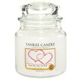 Küünal Yankee Candle Snow In Love Candle - Scented candle, 411 g