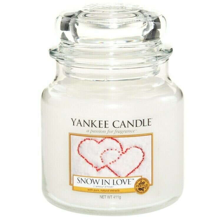 Küünal Yankee Candle Snow In Love Candle - Scented candle, 411 g hind ja info | Küünlad, küünlajalad | kaup24.ee