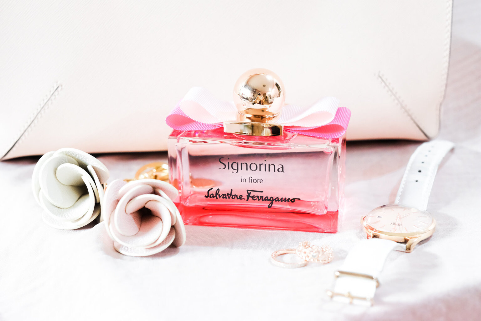 Salvatore Ferragamo Signorina in Fiore EDT naistele 30 ml hind ja info | Naiste parfüümid | kaup24.ee