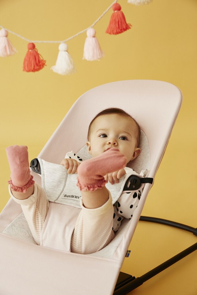 Babybjörn lamamistool Balance Soft, light pink/gray, 005189A hind ja info | Beebi lamamistoolid | kaup24.ee