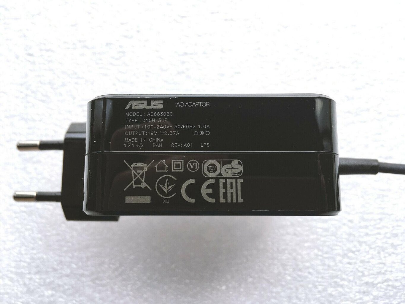 Originaal Asus AD883020 010H-3LF 19V 45W vahelduvvooluadapter цена и информация | Sülearvutite laadijad | kaup24.ee