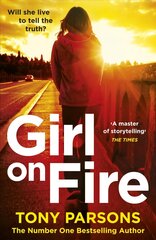 Girl On Fire: (DC Max Wolfe) цена и информация | Фантастика, фэнтези | kaup24.ee