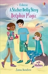Dolphin Magic: A Summer Special цена и информация | Книги для подростков и молодежи | kaup24.ee