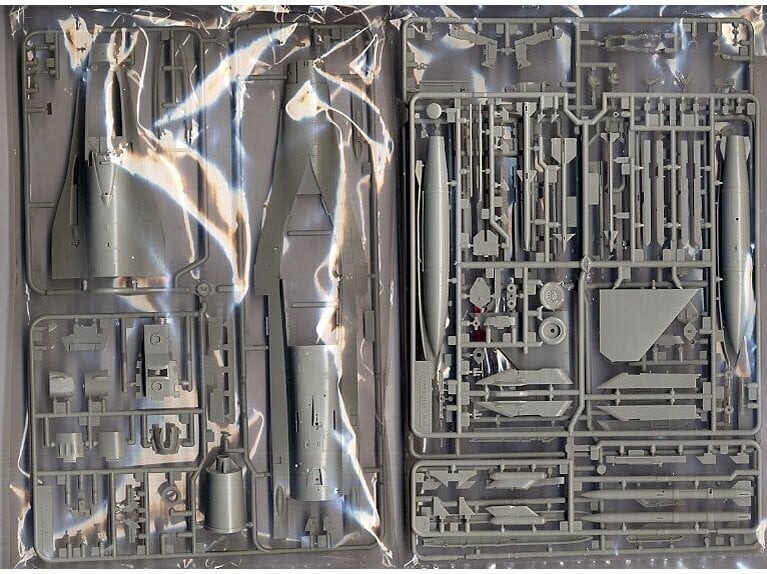 Tamiya - Lockheed Martin F-16CJ (Block 50) Fighting Falcon, 1/48, 61098 цена и информация | Klotsid ja konstruktorid | kaup24.ee