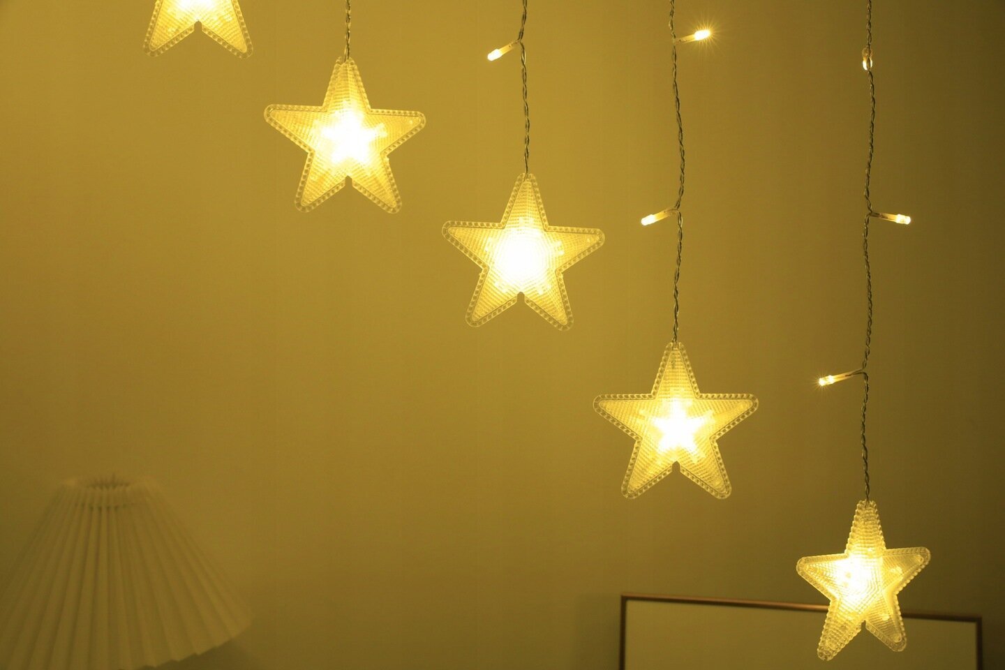 Vaguskardin Tähed, 136 LED, soe valge hind ja info | Jõulutuled | kaup24.ee