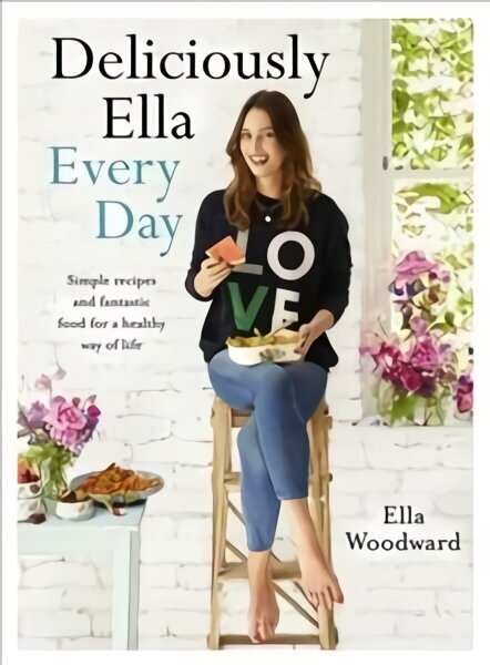 Deliciously Ella Every Day: Simple recipes and fantastic food for a healthy way of life Illustrated edition цена и информация | Retseptiraamatud  | kaup24.ee