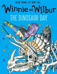 Winnie and Wilbur: The Dinosaur Day hind ja info | Väikelaste raamatud | kaup24.ee