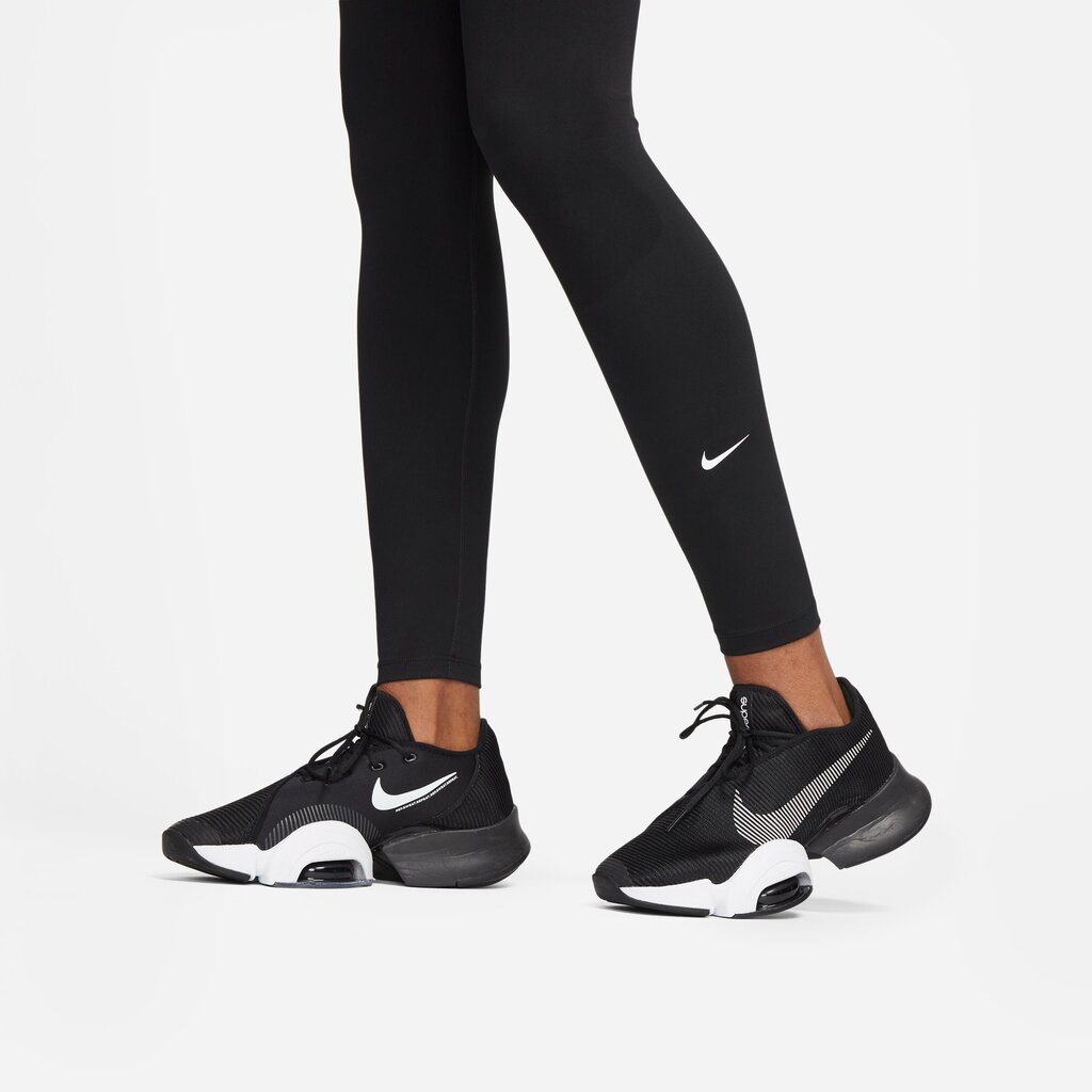 Nike naiste treeningretuusid ONE DF MR TGT, must hind ja info | Naiste spordiriided | kaup24.ee