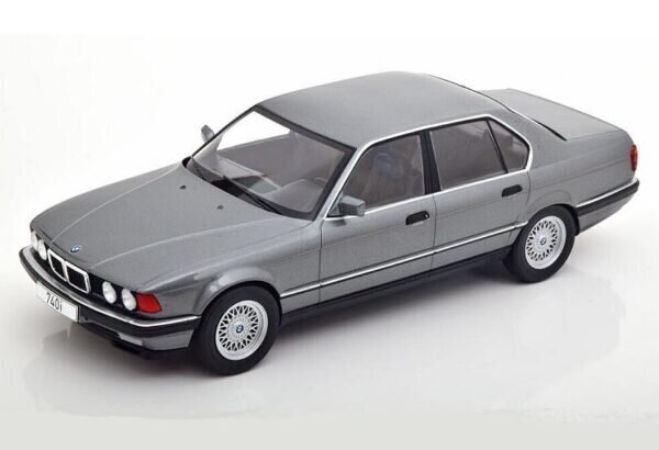 BMW 740i E32 1986 Metallic Grey MCG 1:18 MCG18161 цена и информация | Mudelautode kollektsioneerimine | kaup24.ee