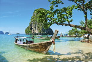 Fototapeet - Troopiline Indoneesia saar 375x250 cm hind ja info | Fototapeedid | kaup24.ee
