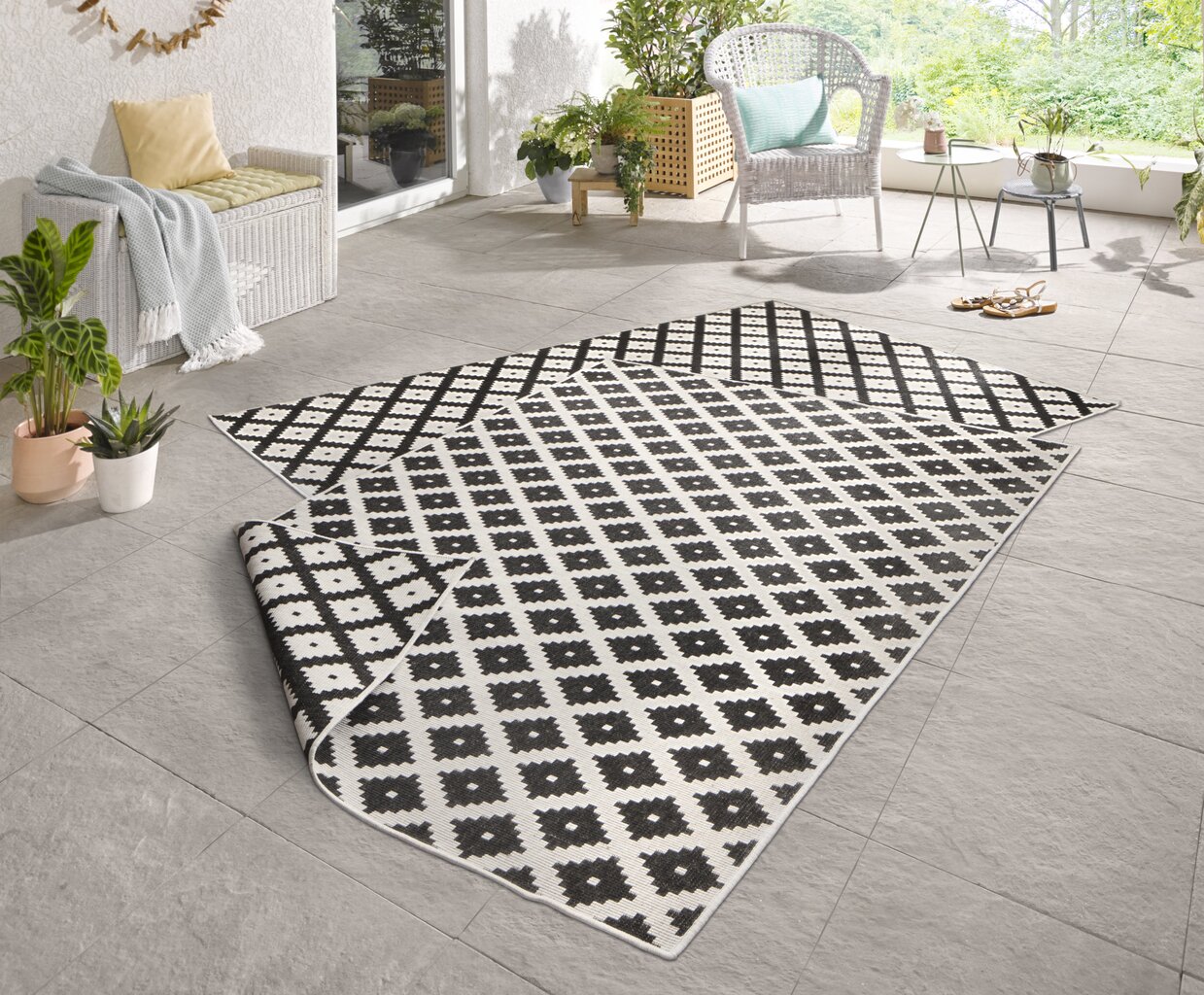 Vaip NORTHRUGS Twin Nizza Black Cream, 120x170 cm hind ja info | Vaibad | kaup24.ee