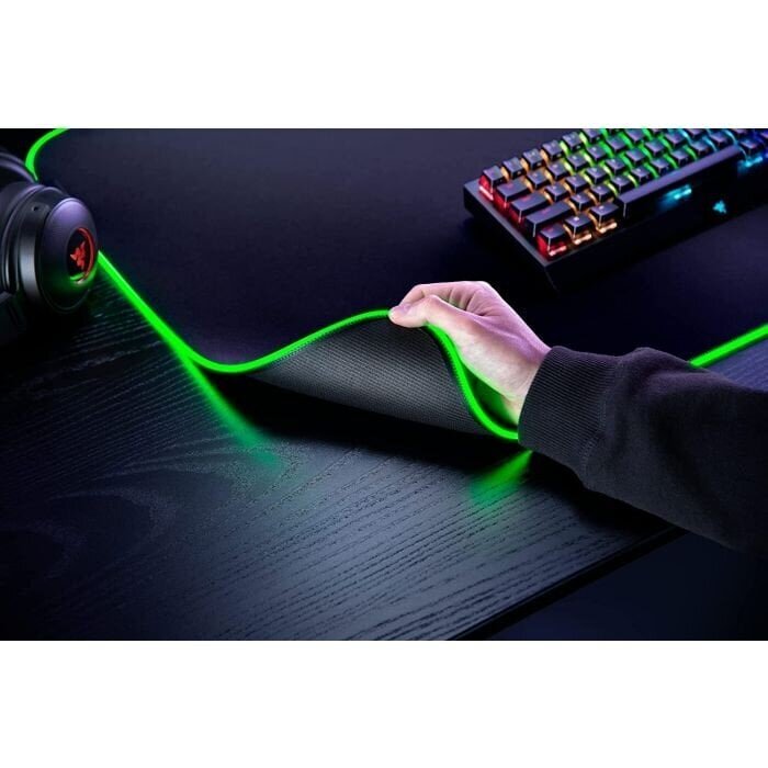 Razer Goliathus Chroma 3XL Mouse Pad цена и информация | Hiired | kaup24.ee