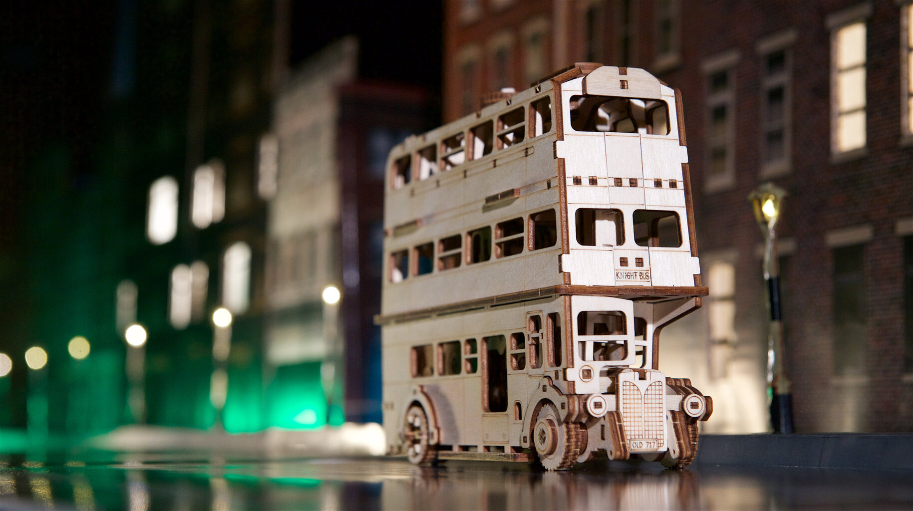 3D puitkonstruktor Knight Bus™ Harry Potter Rüütlibuss hind ja info | Klotsid ja konstruktorid | kaup24.ee