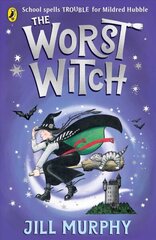 Worst Witch цена и информация | Книги для подростков и молодежи | kaup24.ee