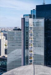 Living High: Trinity Tower, Paris La Defense hind ja info | Arhitektuuriraamatud | kaup24.ee