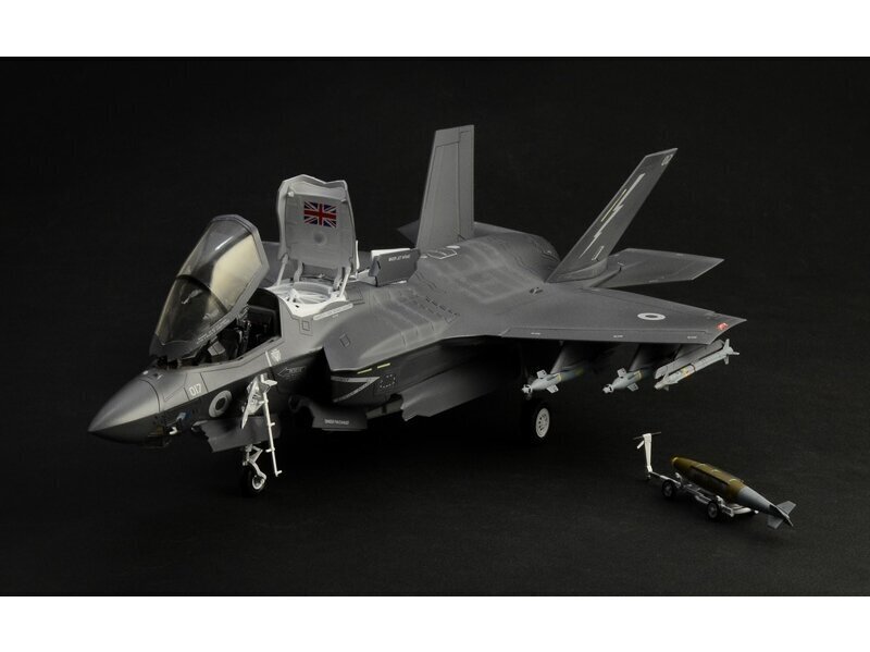 Italeri - Lockheed Martin F-35B Lightning II STOVL Version, 1/48, 2810 цена и информация | Klotsid ja konstruktorid | kaup24.ee