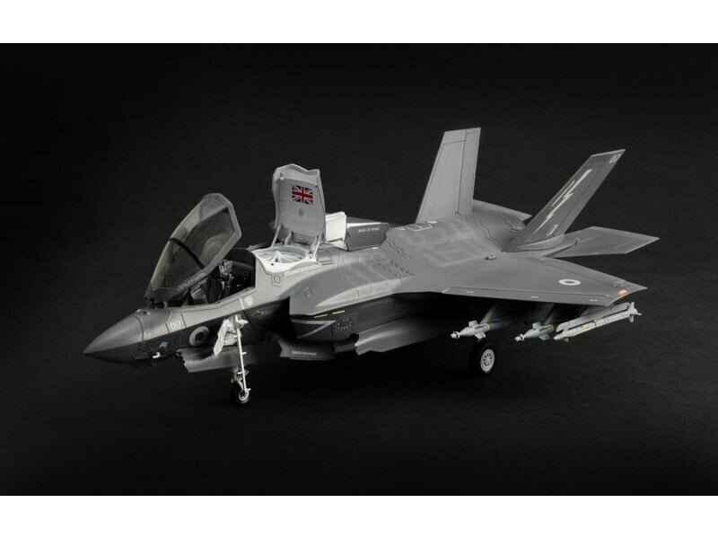 Italeri - Lockheed Martin F-35B Lightning II STOVL Version, 1/48, 2810 цена и информация | Klotsid ja konstruktorid | kaup24.ee