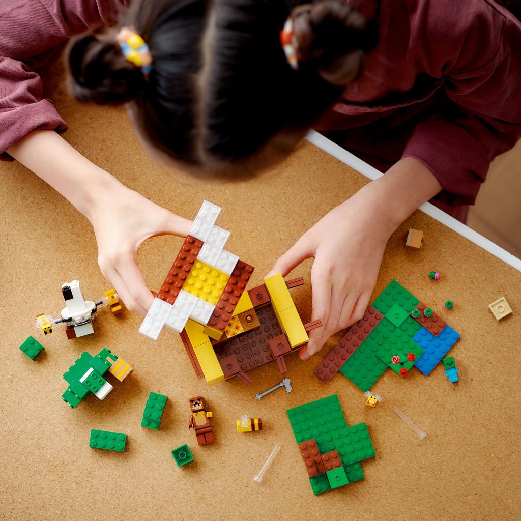 21241 LEGO® Minecraft mesitaru hind ja info | Klotsid ja konstruktorid | kaup24.ee