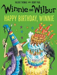 Winnie and Wilbur: Happy Birthday, Winnie цена и информация | Книги для малышей | kaup24.ee