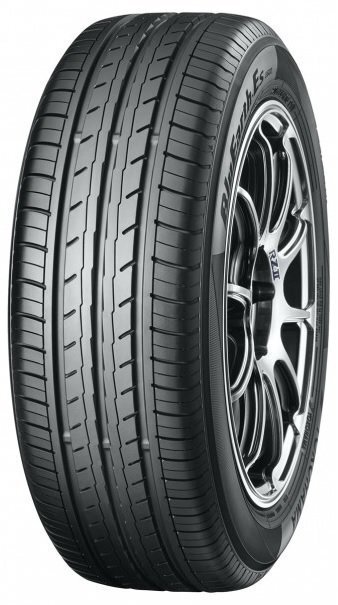 Yokohama BluEarth-ES-ES32 215/60R16 99 H XL hind ja info | Suverehvid | kaup24.ee